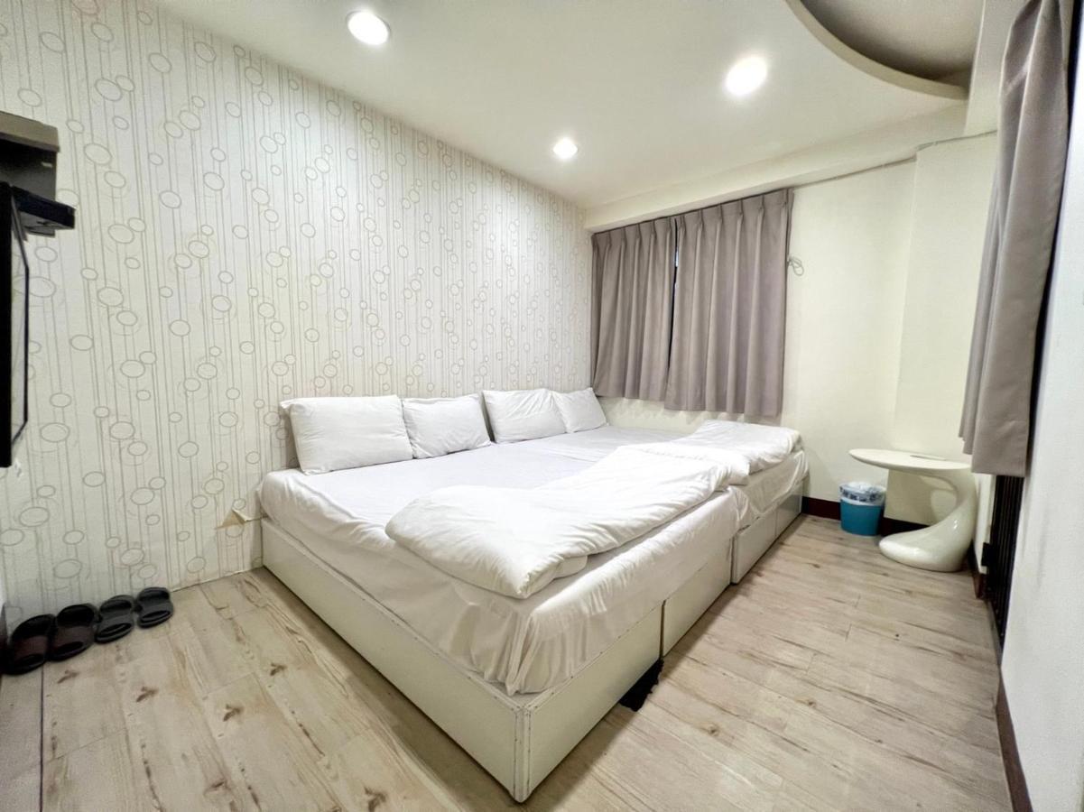 逢甲mickey House Lägenhet Taichung Exteriör bild