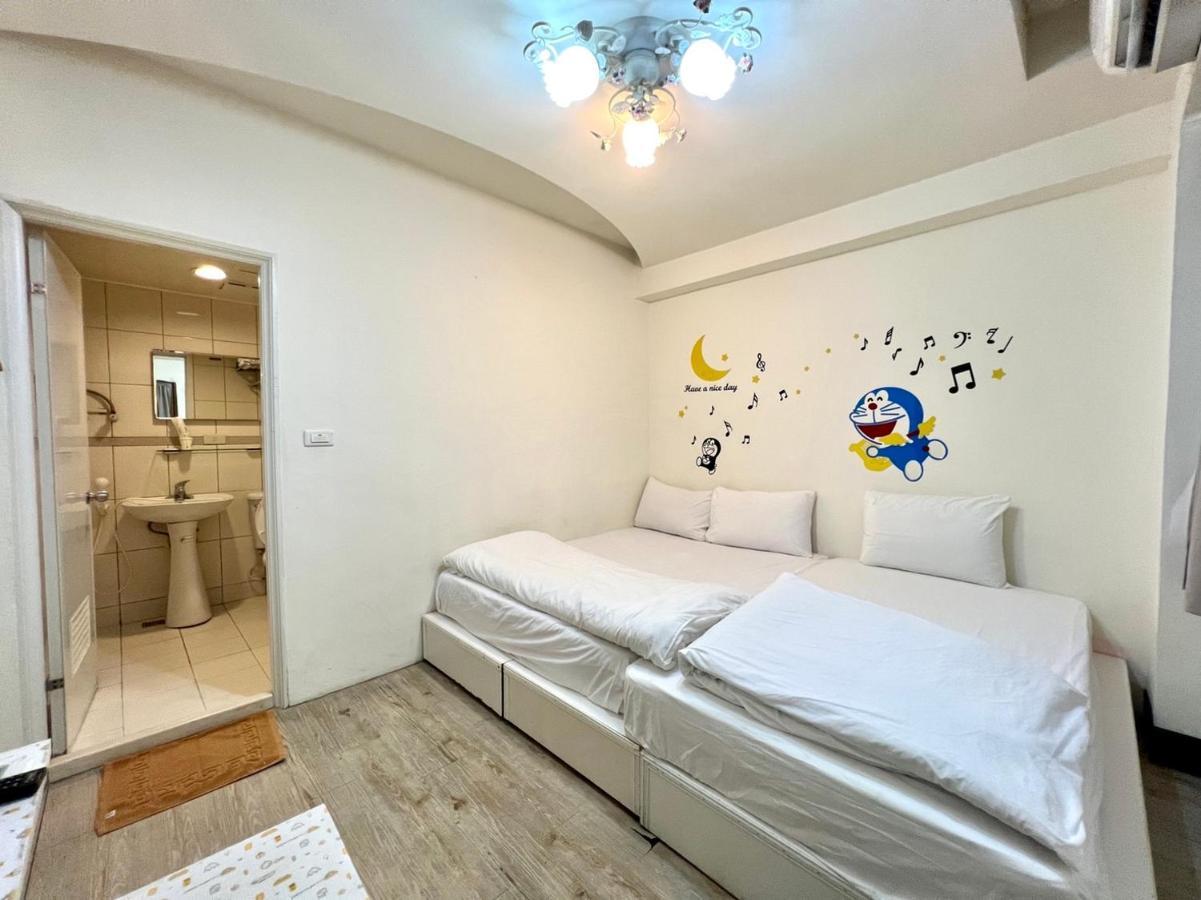 逢甲mickey House Lägenhet Taichung Exteriör bild